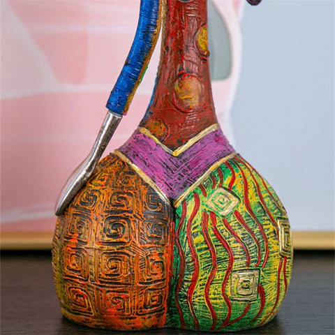 تمثال تجريدي امرأة – الأناقة والحداثة