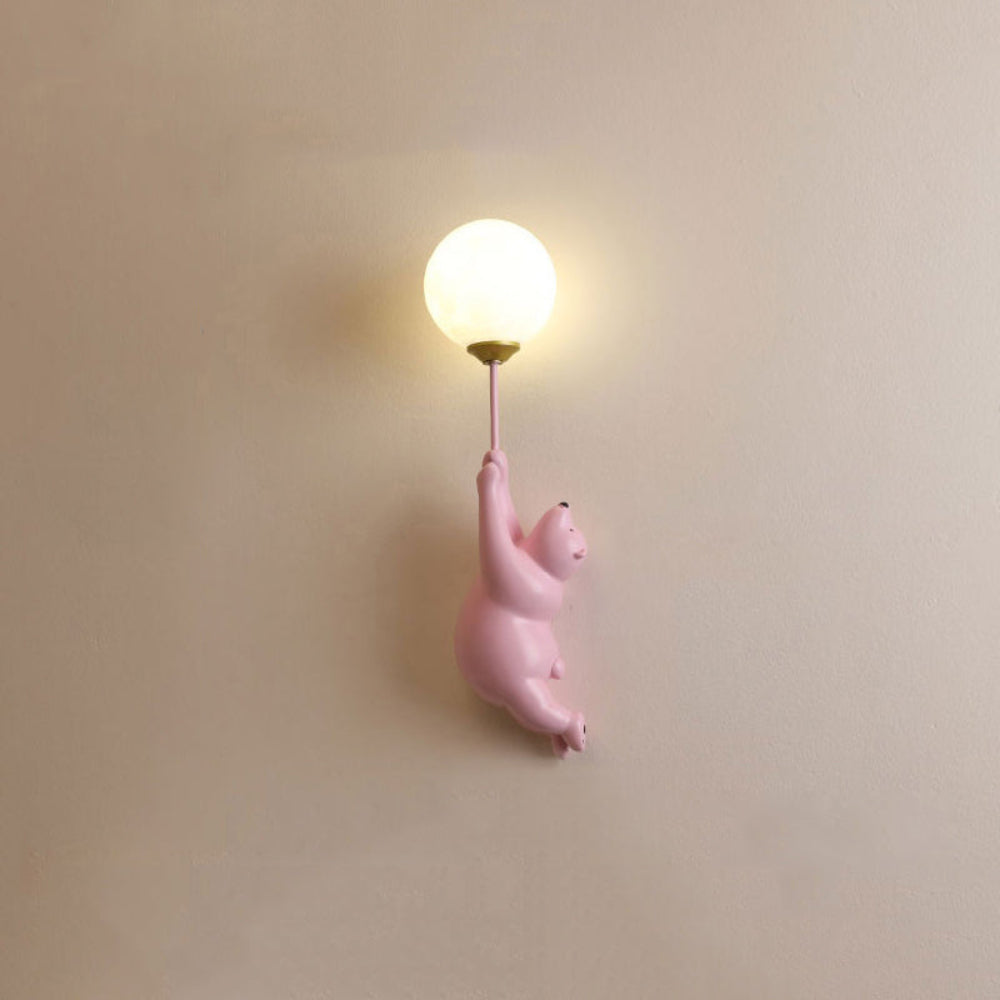 Nástenná lampa balón – Jemnosť a fantázia pre izbu