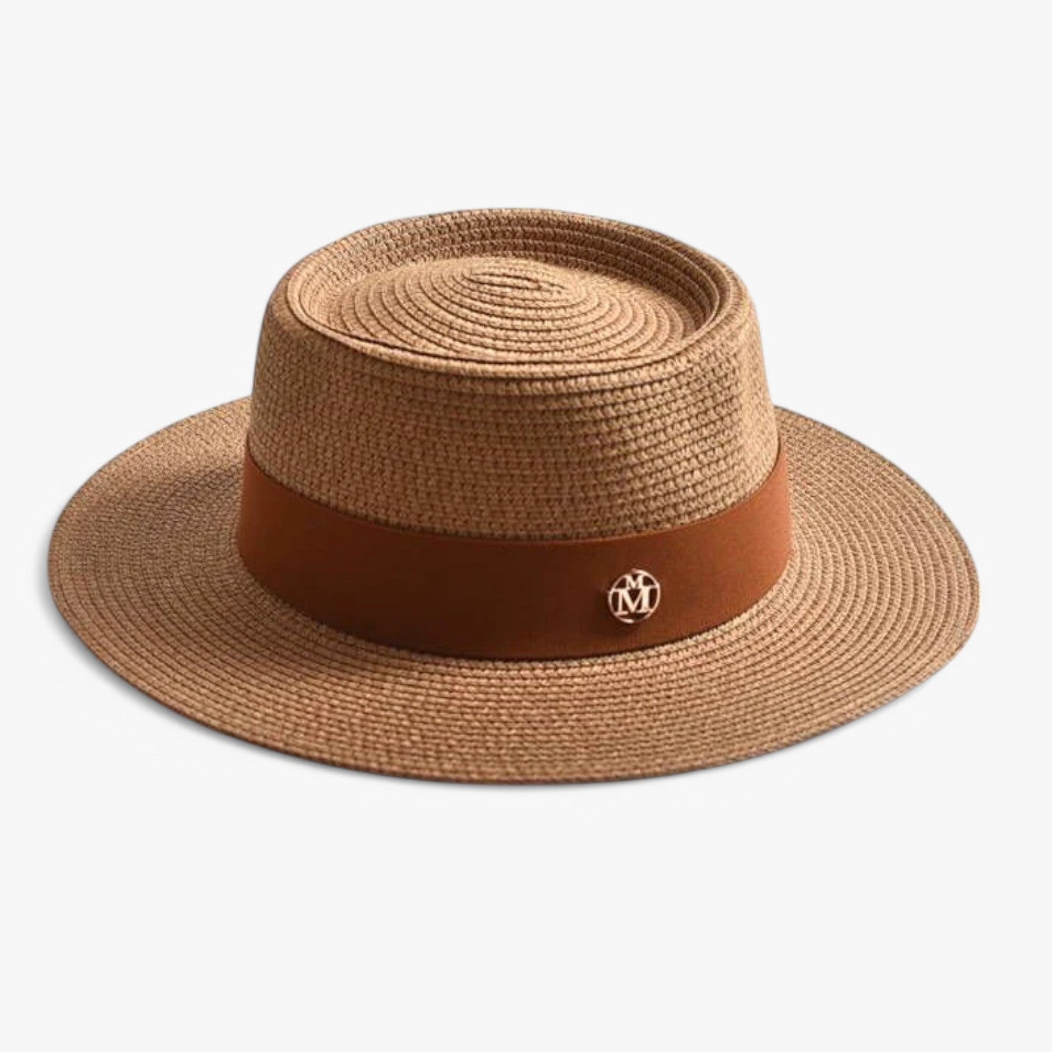 Klokkehatt i strå – Retro eleganse og solbeskyttelse