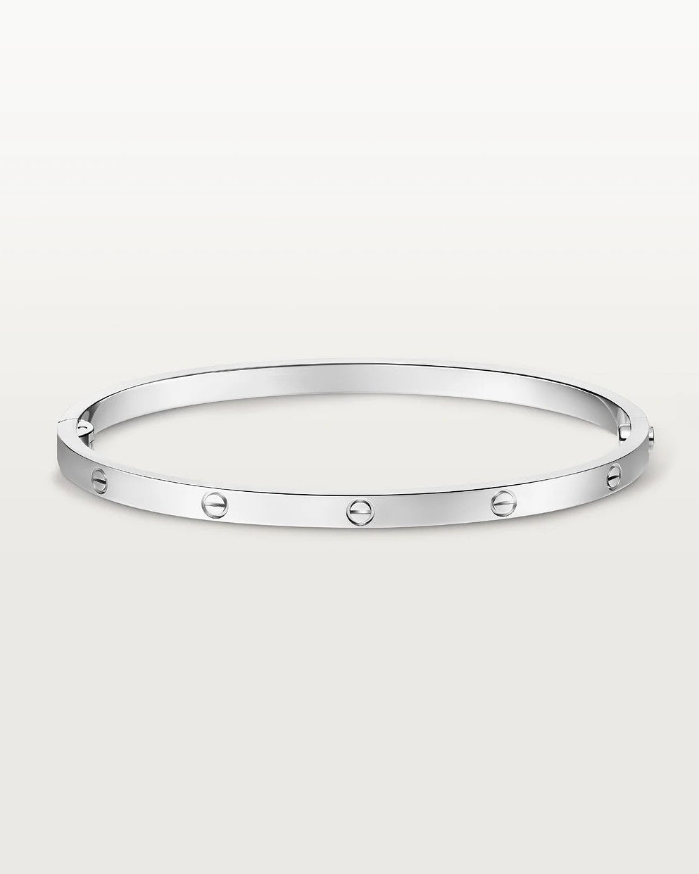 Pulsera rígida – Acabado Plateado y estilo refinado