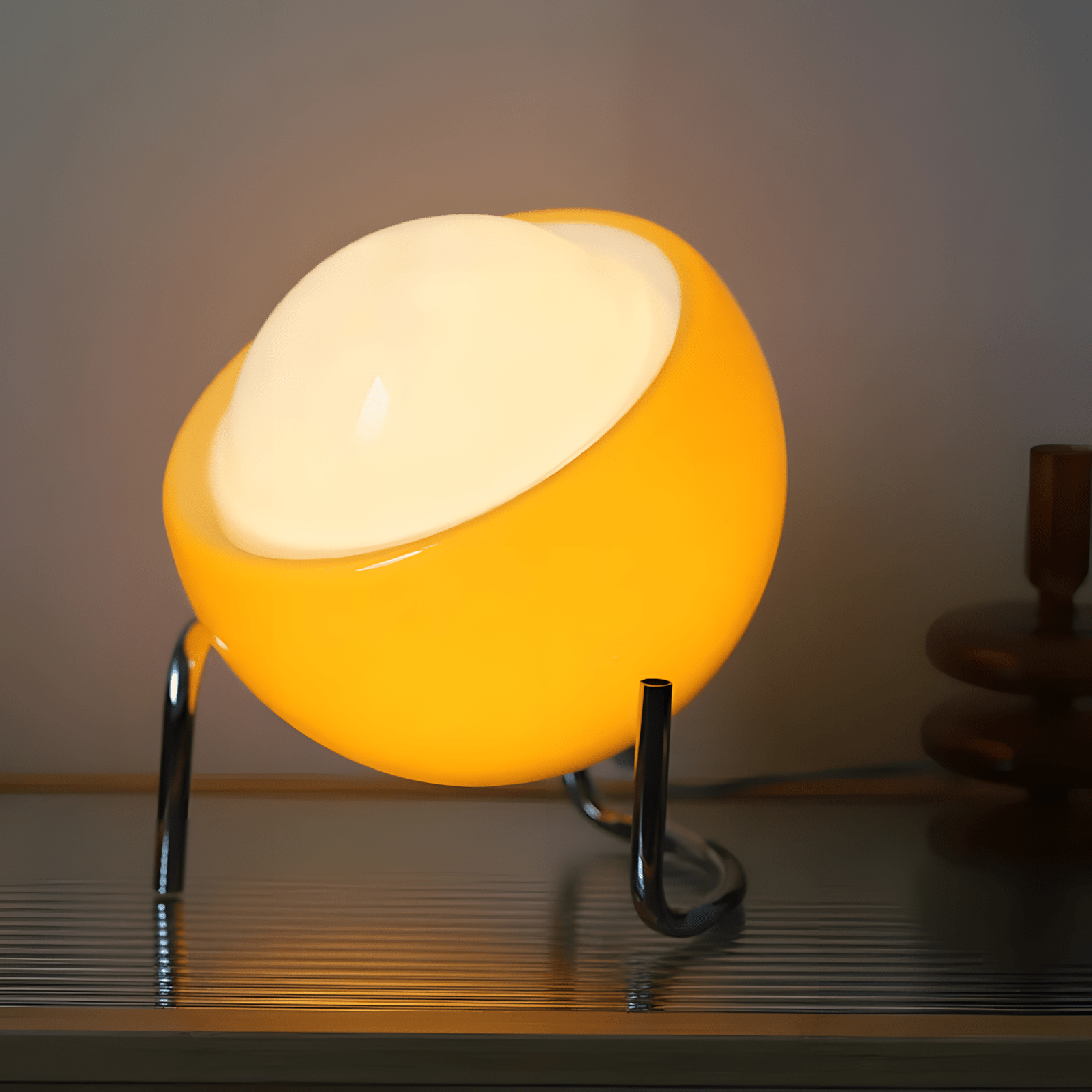 Nordic Table Lamp – Elegance and Simplicity