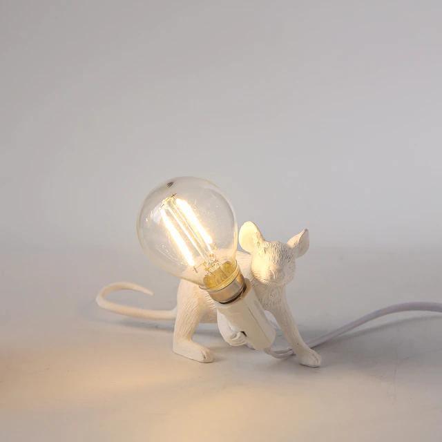 Stolní lampa Myš – Originální dekorace a trendy osvětlení