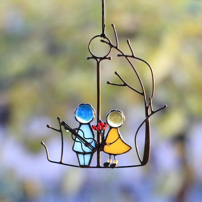 Hanging Decoration – Shiny and Elegant Reflections