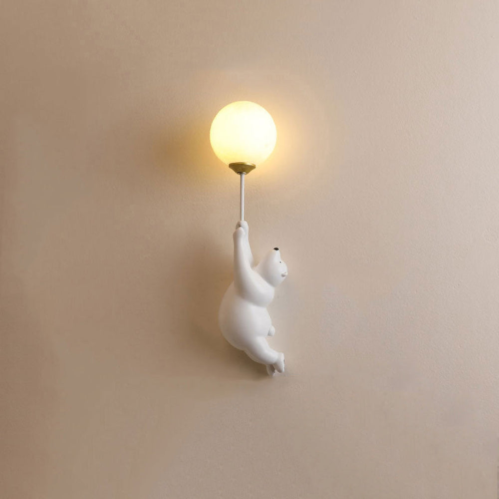 Nástenná lampa balón – Jemnosť a fantázia pre izbu