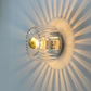 Lampa Ścienna Designerska – Styl Skandynawski i Uspokajające Oświetlenie 
