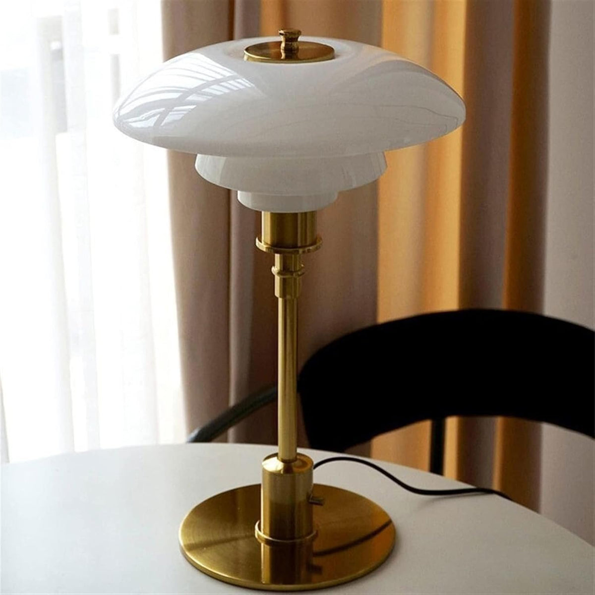 Stolní LED lampa ve skandinávském stylu – Měkké a moderní osvětlení 