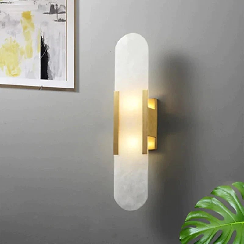 Aplique de pared LED negra y dorada – Elegancia moderna y diseño chic 