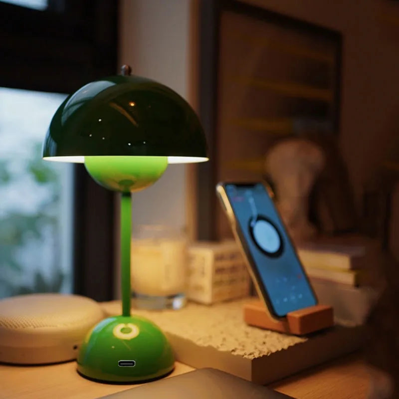 Lâmpada de Mesa Portátil – Design Moderno e Iluminação Nômade 