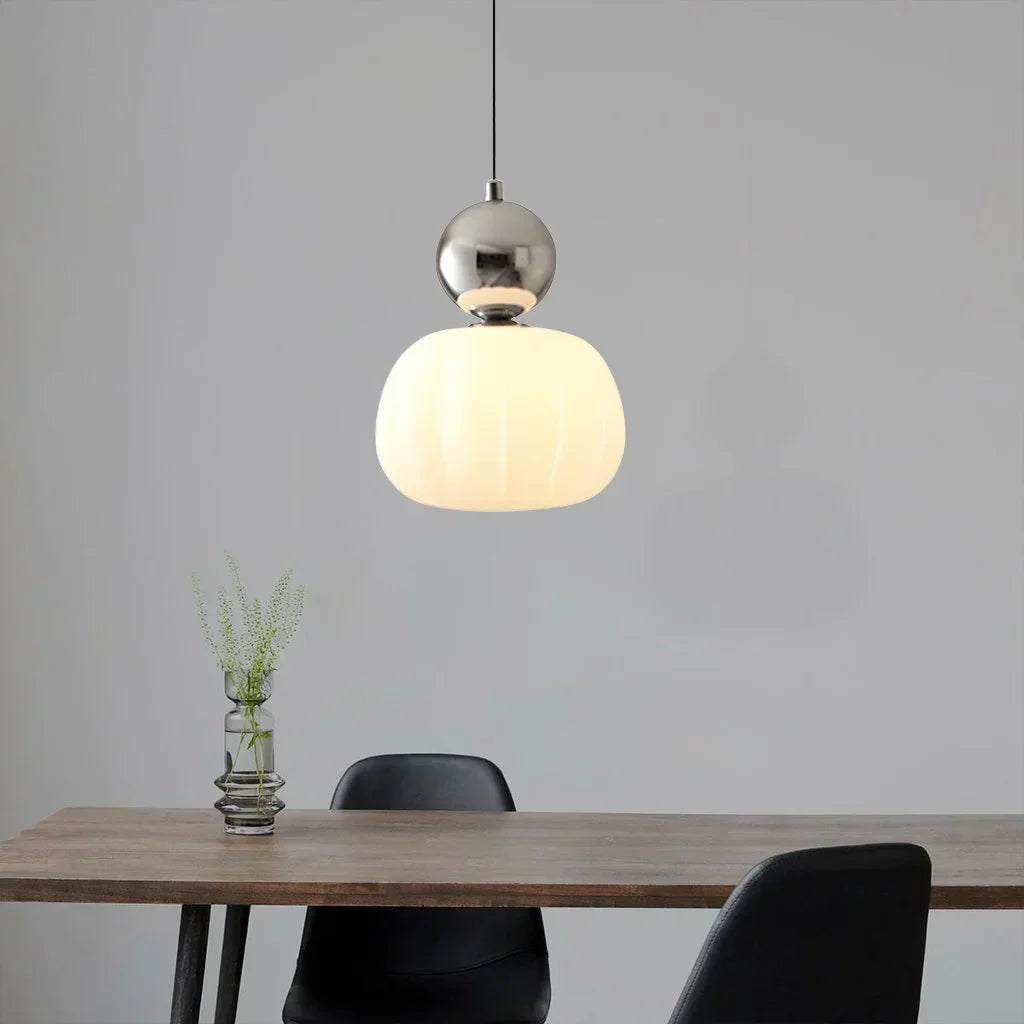 Lampa Suspendată Art Deco – Eleganță Grafică și Timpeless 