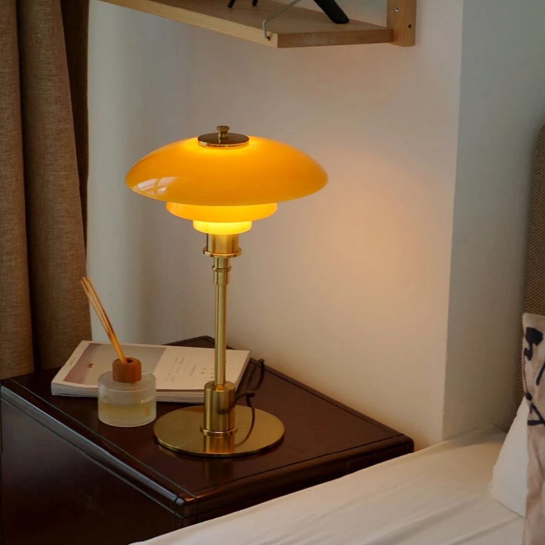 LED Bordslampa i Skandinavisk Stil – Mjuk och Modern Belysning 