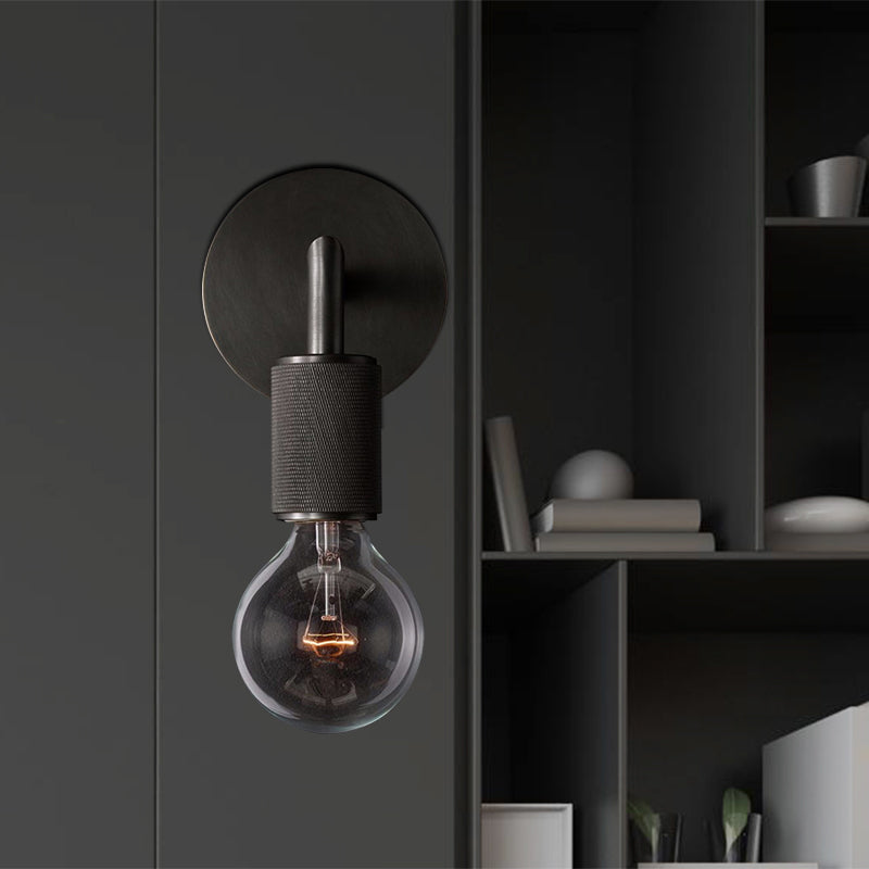 Klasická nástenná lampa – Štýlové a elegantné osvetlenie 