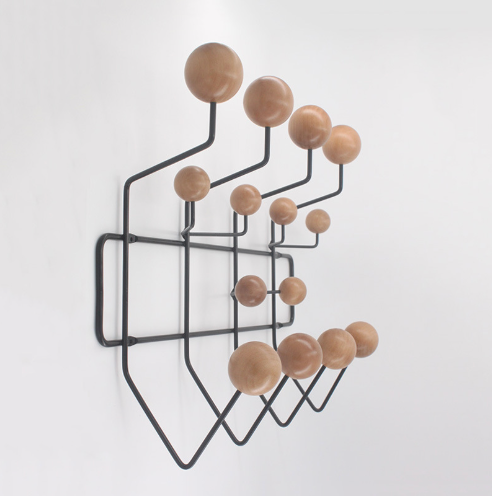 Vegghengt Klesstativ – Elegant og Funksjonelt Design 